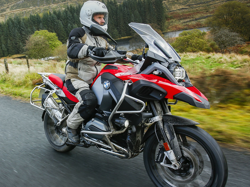 大排量摩托车发动机